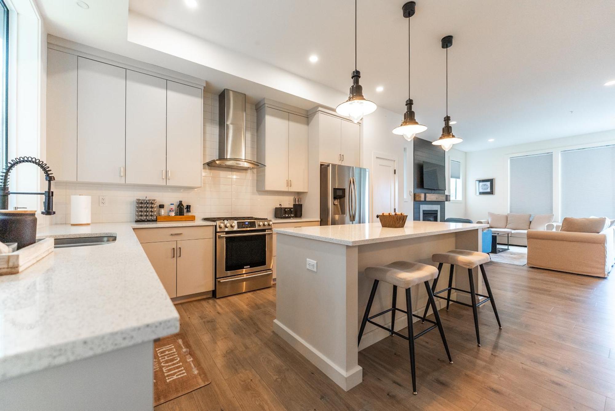 Mountain Retreat With Views, Hot Tub, Games & Ac Villa Chilliwack Exterior foto